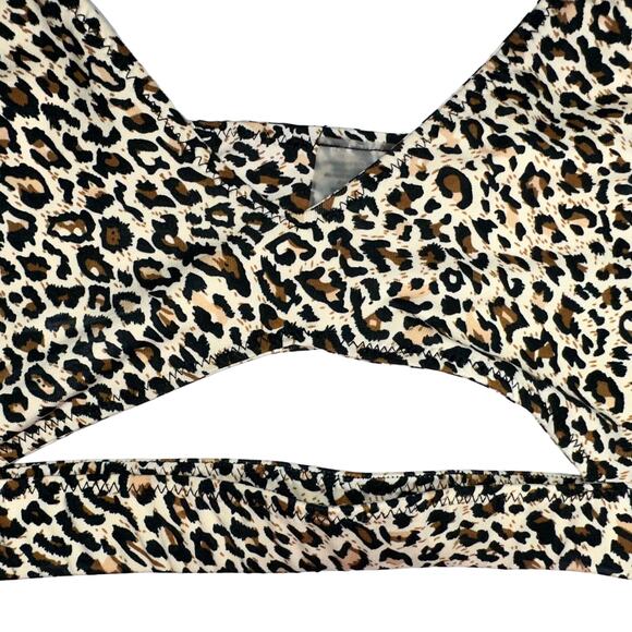 Kittenish by Jessie James Decker Animal Print Cutout Bikini Top Size Medium - Picture 6 of 11